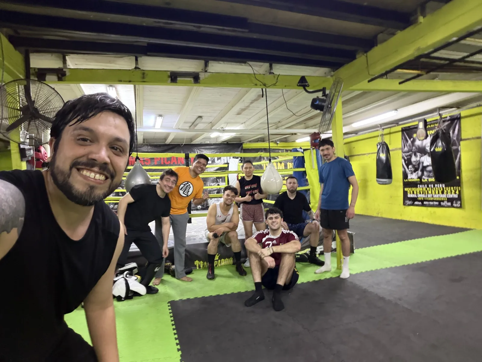 Selfie del grupo al terminar la clase en Argomedo 149